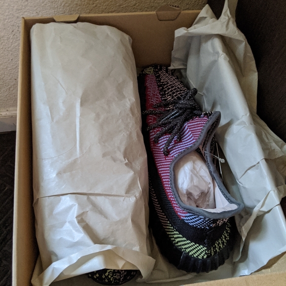 Adidas Yeezy Boost 350 V2 Yecheil